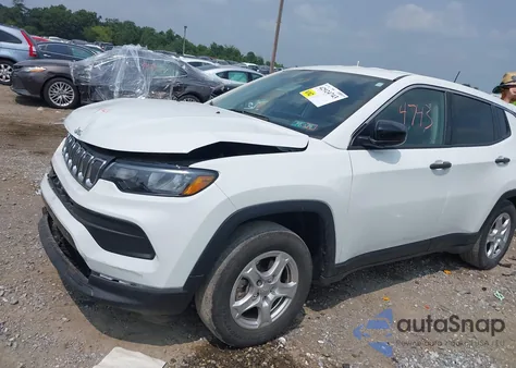 2022 Jeep Compass Sport Fwd z USA, uszkodzony, nr VIN 3C4NJCAB9N1224897